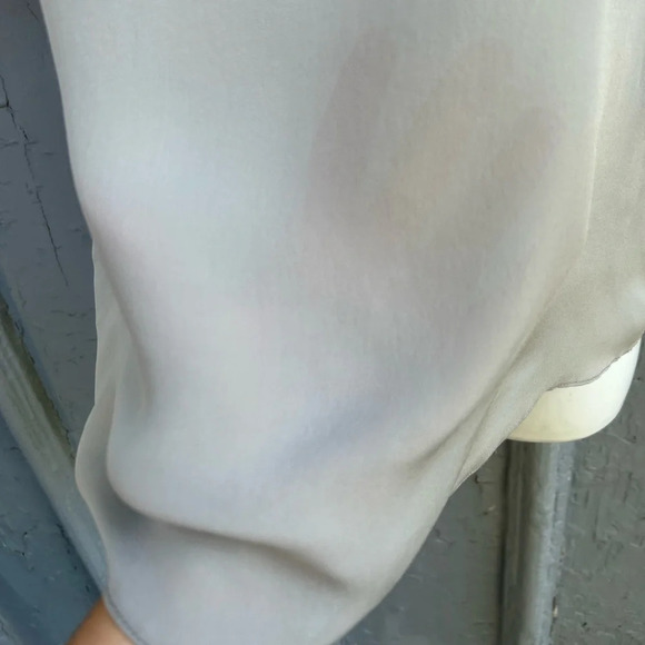 Tome NYC Grey silk Contrast blouse, size M - Picture 9 of 9